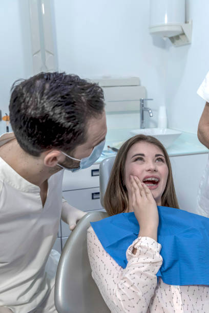 Best Weekend Emergency Dentist in Curtice, OH